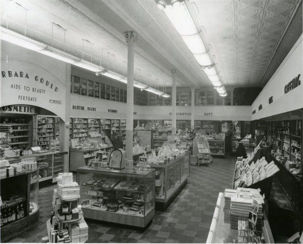 Hoeschler interior
